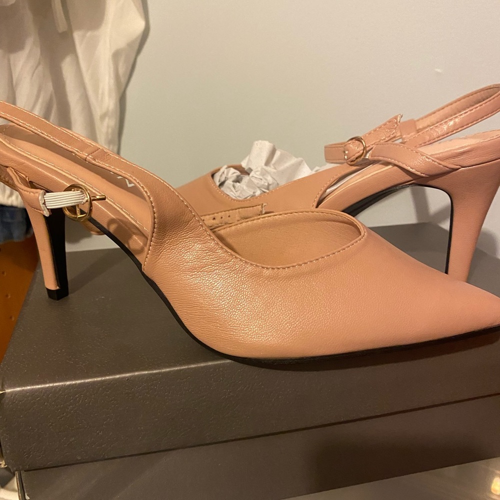 BRAND NEW Nude Strappy Heel (NWT)